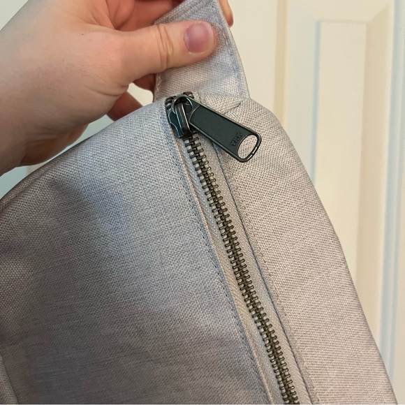 Herschel Grey Fanny Pack Belt Bag - Picture 3 of 4